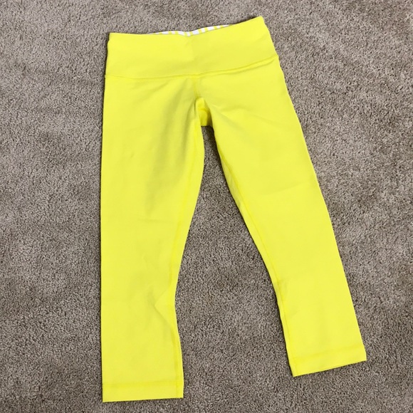 lululemon athletica Pants - Lululemon wunder under crops